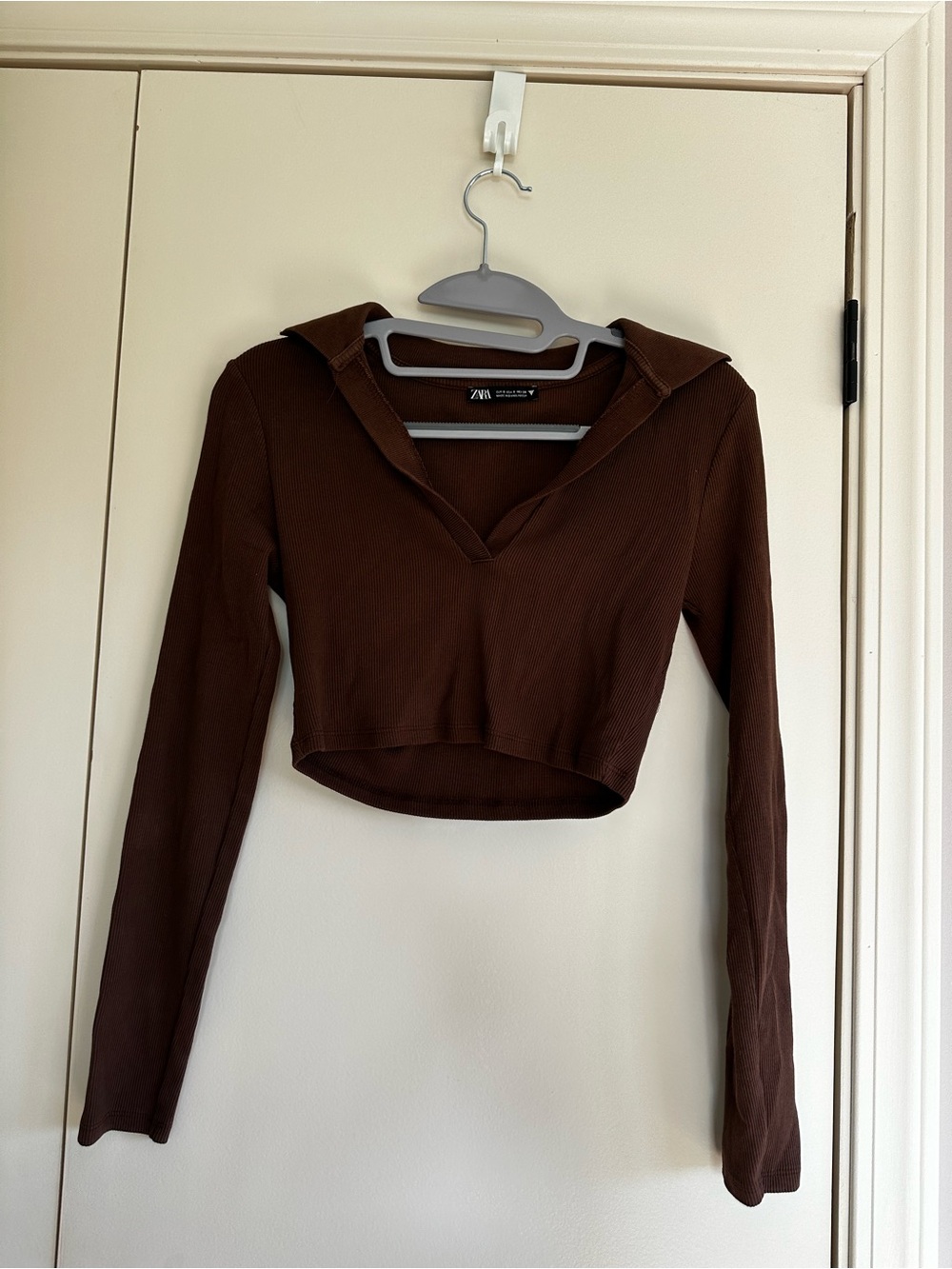 Zara Chocolate Brown Ribbed V-Neck Cropped Top